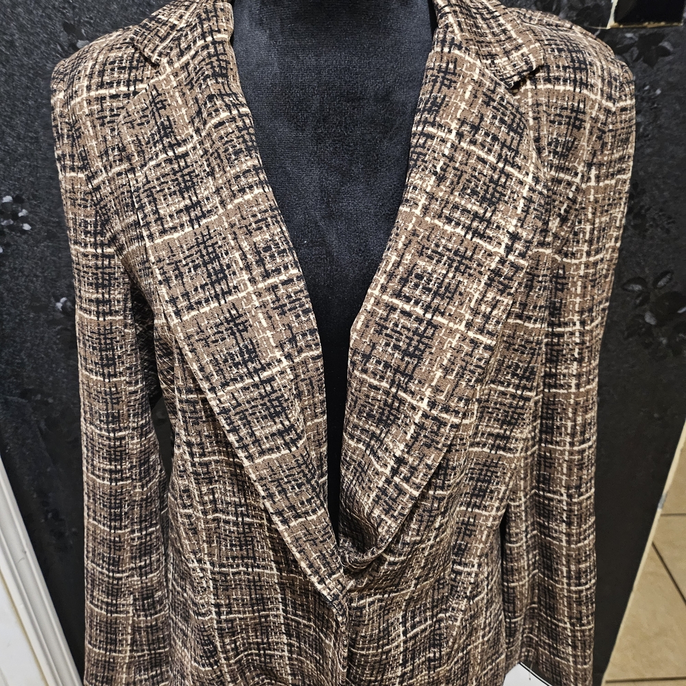 Elegant Brown Checkered Women's Blazer